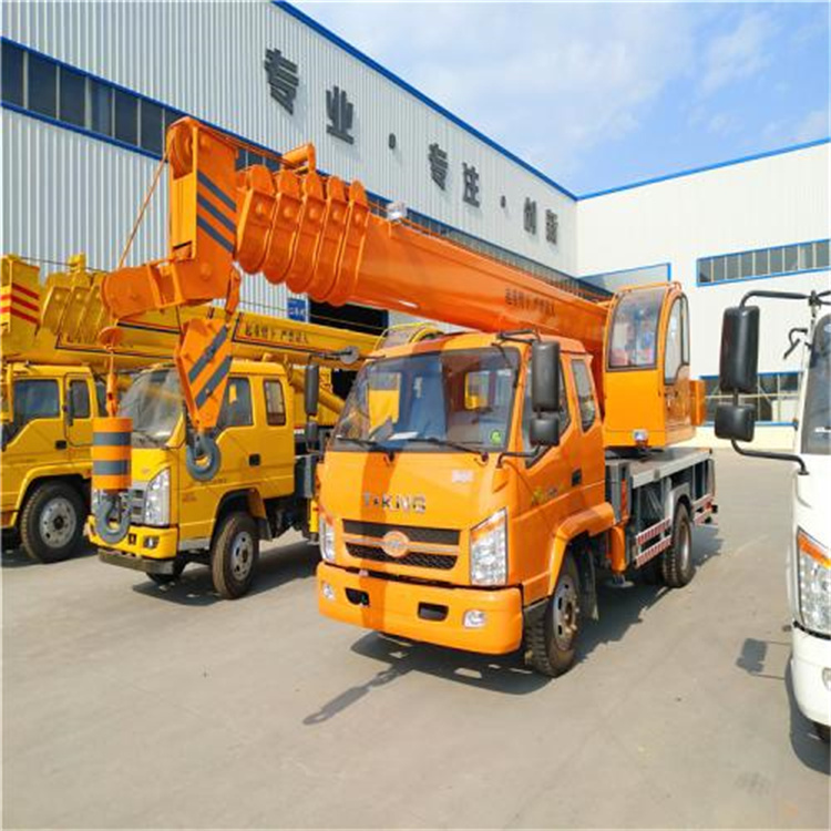 铜鼓吊门窗的小型吊车怎么收费