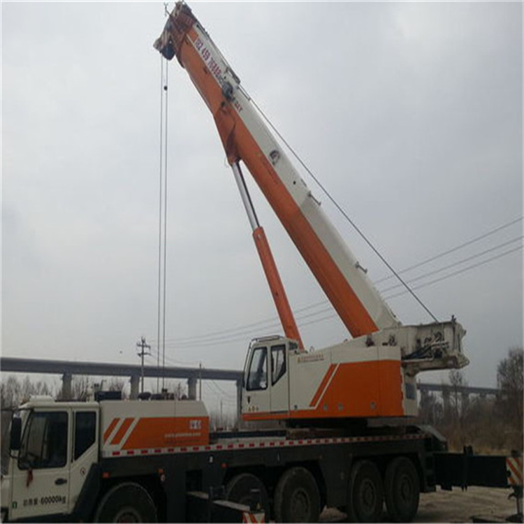 铜鼓12吨吊车能吊多少米高